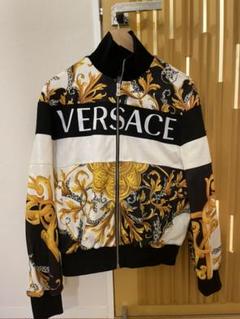 ヴェルサーチ/ブルゾンの中古/未使用品 - メルカリ ヴェルサーチ/ブルゾンの中古/未使用品 - メルカリ