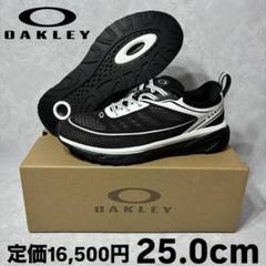 新品 オークリー シュプール OS ブラック ホワイト 25.0 スニーカー