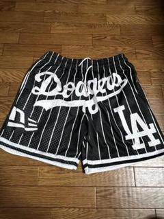 Dodgers バスケットボールショーツ 黒白ストライプNEW ERAニュエラ