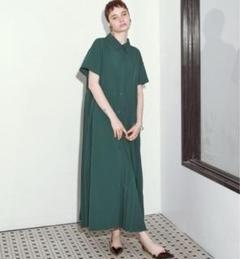 ⭐️ manana suerte アシンメトリープリーツワンピース グリーンのサムネイル