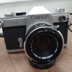 Canon FX 一眼レフカメラ 50mm 1:1.8レンズ付き FX - キヤノンカメラミュージアム