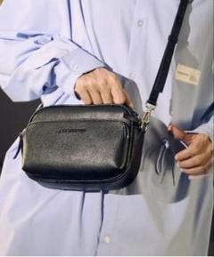 牛革　レザーショルダーバッグ
