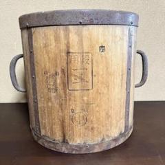 【大正/昭和レトロ】50年以上昔の木製の一斗枡　ます　大型　アンティーク　骨董品 一斗枡と台が入荷しました！ 台付きは初めて見ました👀 鉢カバー