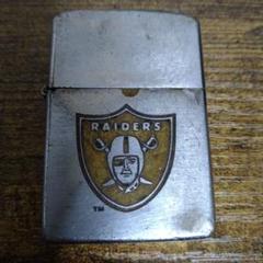 【RAIDERS】1977年製 NFL ロゴ ジッポ 希少 zippo 最終価格 RAIDERS】1977年製 NFL ロゴ ジッポ 希少 zippo 最終価格 - メルカリ