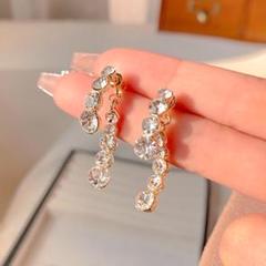 ピアス 高級感 シンプル 【新入荷】新品 上品 韓国 ダイヤ