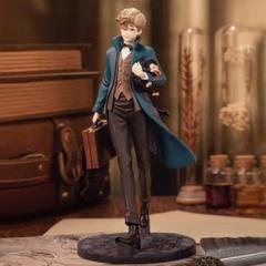 POPMART ニュート・スキャマンダー フィギュア POPMART FANTASTICBEASTSニュートスキャマンダーフィギュア
