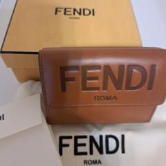 FENDフェンディ 三つ折り財布 ミニ財布 ディオール プラダ 好きにも FENDフェンディ 三つ折り財布 ミニ財布 ディオール プラダ 好き