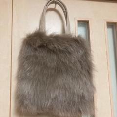 【新品未使用】フォックス毛皮手提げバッグのサムネイル