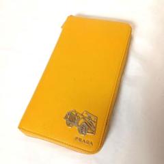 PRADA プラダ トラベルウォレット 長財布 イエロー 車