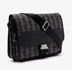 希少　美品　LACOSTE モノグラムフラップメッセンジャーバッグ
