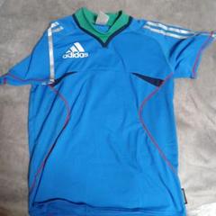 □adidas 青 Vネック Tシャツ 150Cm