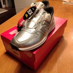 New Balance シルバー ゴルフスニーカー