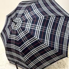 美品✨バーバリー　雨傘　長傘　ノバチェック　木製持ち手　黒 美品✨バーバリー 雨傘 長傘 ノバチェック 木製持ち手 黒 - メルカリ