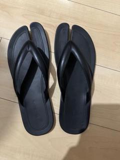 『メゾンマルジェラ』(42) 足袋ソール ビーチサンダル / ブラック Amazon | メゾンマルジェラ MAISON MARGIELA タビ フリップ