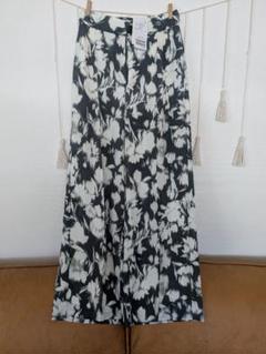 （新品未使用タグ付き）IENA 花柄ワイドパンツ　サイズ36 新品未使用タグ付き）IENA 花柄ワイドパンツ サイズ36 - メルカリ