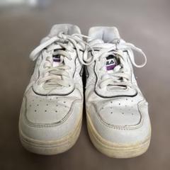 FILA ホワイト スニーカー パターン入りのサムネイル
