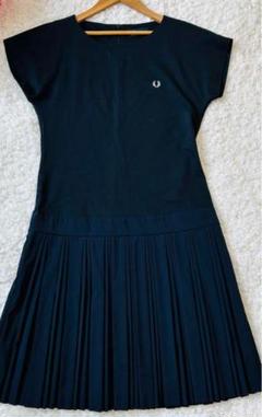 FRED PERRY✨プリーツスカート切替ワンピース　バイカラー　Lサイズ FRED PERRY✨プリーツスカート切替ワンピース バイカラー Lサイズ
