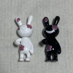 週末限定値下げ　BLACK RABBiT お座り 夜桜　赤蓄光 □BLACK RABBiT お座り＋王冠 Candy Red - BLACKRABBiT WEB SHOP