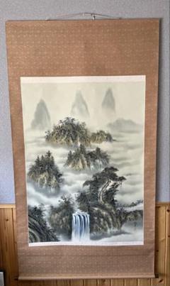 掛軸 / 松月】水墨画山水図 巻物 書道 骨董品 - メルカリ