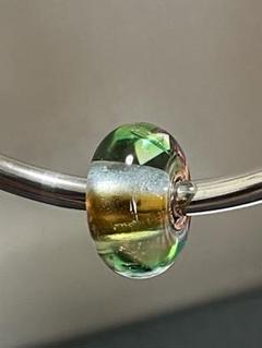 【お値下げ中】trollbeads グリーンレインボー