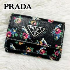 極美品✨プラダ 三つ折り財布 三角ロゴ サフィアーノ レザー 黒 ブラック 極美✨PRADA 三つ折り 財布 サフィアーノレザー 総柄 三角ロゴ 黒