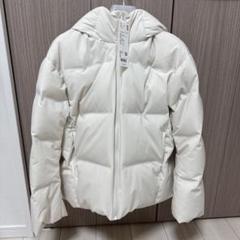 2025年最新】UNIQLo シームレスダウンパーカ オフホワイトの人気