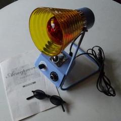 赤外線等を顔に当てる機械アクネプリベント