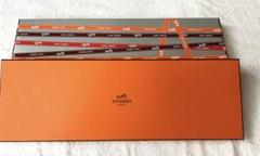【今だけお値引き！】【美品】HERMES オレンジ シルクスカーフハンカチ 今だけお値引き！】【美品】HERMES オレンジ シルクスカーフ