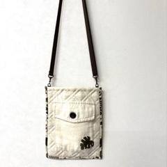 ハンドメイド　パッチワーク　ショルダーバッグ　葉っぱ柄