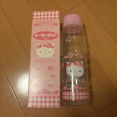 未使用✨ハローキティー　ガラスボトルセット　ケース　昭和レトロ　キティちゃん 未使用✨ハローキティー ガラスボトルセット ケース 昭和レトロ