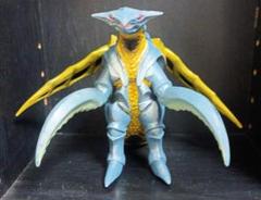 ウルトラ怪獣シリーズ50 バジリス 6g7v4d0 ウルトラ怪獣シリーズ50 バジリス (キャラクタートイ) - ホビー