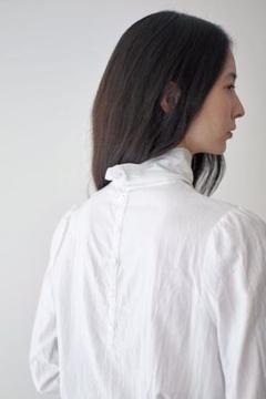 20SS humoresque high neck blouse