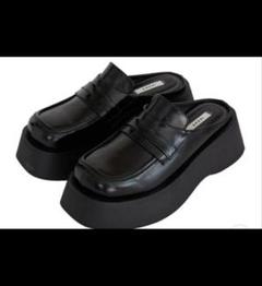 Ameri（アメリ）の「PLATFORM SQUARE TOE LOAFER（ローファー