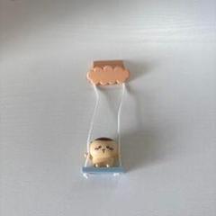可愛いキャラクターのピンバッチ