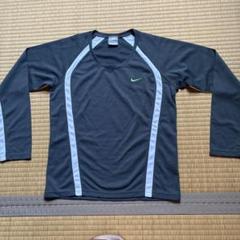 Nike ダークグレー 長袖Tシャツ