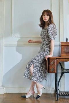 Herlipto チェリーワンピ ベージュ Draped Cherry Pattern Mini One-Piece