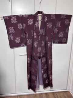 着物　エンジ系の花柄　リメイク　ビンテージ