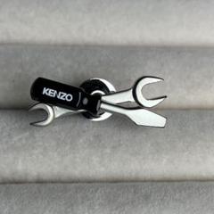 KENZO ケンゾー ブローチ KENZO ケンゾー ゴールドカラー フラワーモチーフ ブローチ