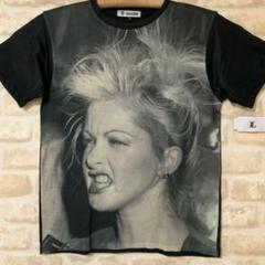 シンディローパー　レアなTシャツ ラージサイズ 予約商品】 CYNDI LAUPER シンディローパー - SHES SO UNUSUAL