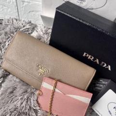 PRADA✨付属品完備 バイカラー サフィアーノ メタルロゴ 2点