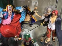 ワンピース一番くじ　新四皇 フィギュアセット
