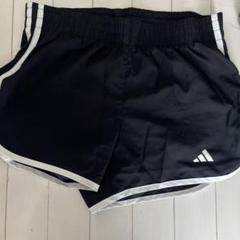 adidas 黒 ショートパンツ M