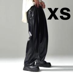 【限定 500着販売】ADRER シンセティックレザールーズパンツ（XS）のサムネイル