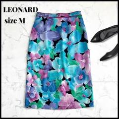 美品❗️レオナール  LEONARD 花柄スカート  38M  膝丈スカート 新品未使用タグ付き レオナール 高級シルクスカート LEONARD 38