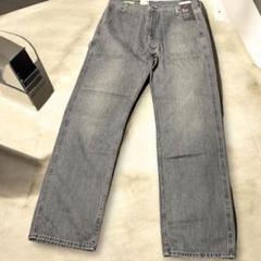 新品タグ付き LEVI'S リーバイス 555 リラックスストレート ジーンズのサムネイル