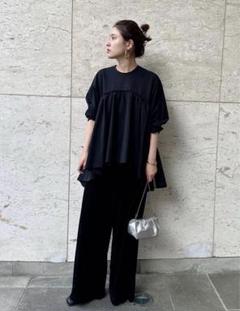 新品タグ付き 定価1.7 公式完売 カレンソロジー イレギュラーヘムTEE