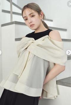 ちゃろ【フレイアイディー】ペプラムトップス★タグ付き新品未使用 サイズ1 新品未使用タグ付き！ フレイアイディー カットコンビペプラム
