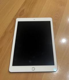 8446極美品新品級 電池ほぼ新品 iPad Air2 第2世代 32GB au 9971 電池最良好 iPad Air2 第2世代 32GB au