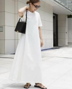 CELERI/セルリ　BACK スリットワンピース　ブラック CELERI ワンピース 「CELERI/セルリ」BACK スリットワンピース