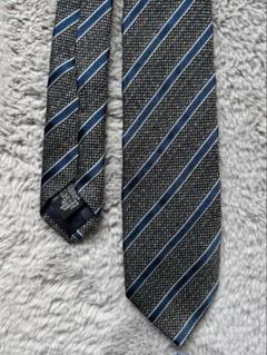 【美品】BALMAINネクタイ 光沢グレー